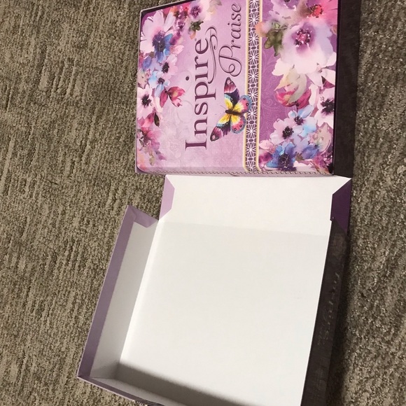 Inspire Bible for Creative Journaling - Picture 5 of 14